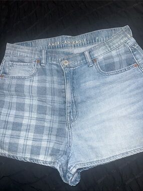 American Eagle Outfitters Light Blue Plaid + Washed Denim Shorts sz 8